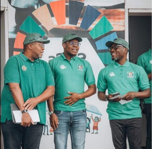 Leading team members of the Ministry of Environment and Water Resources